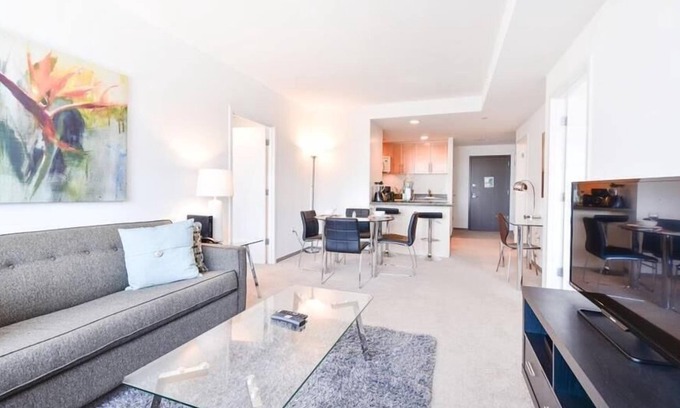 East Cambridge Apartment | Exclusive Cambridge 1BR | Linens+Towels | by GLS