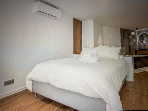 Empuriabrava Apartment | Exclusive duplex with ocean views