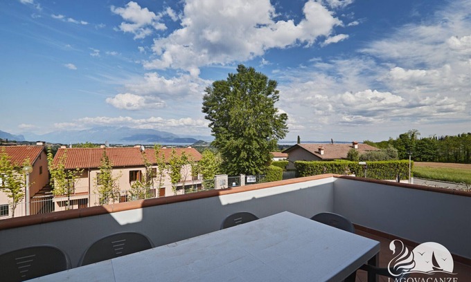 Polpenazze del Garda Villa | Exclusive Villa le Palme