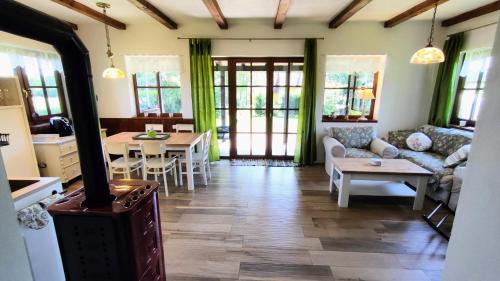Janov Villa | Exclusive Retreat Slavinka