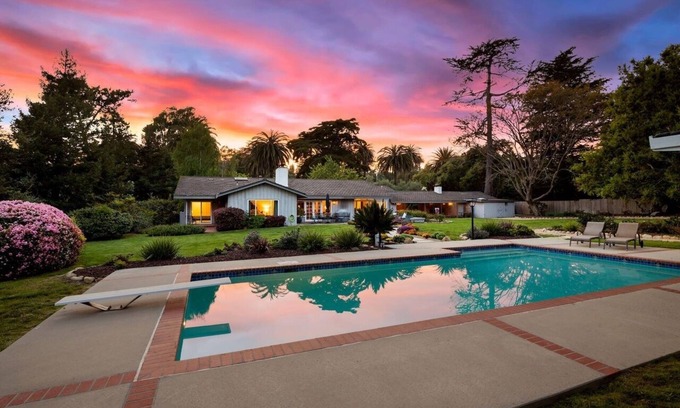 Hope Ranch House | Exclusive Short-Term Haven: Luxe Living in Hope Ranch!