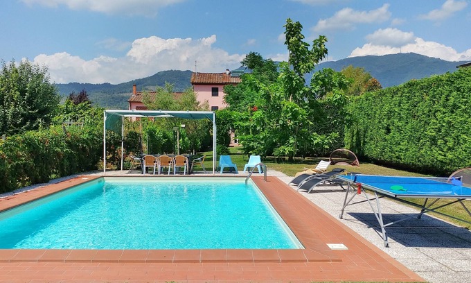 Marlia Villa | Exclusive villa, huge swimming pool and flowered garden with bbq. Free WiFi + AC
