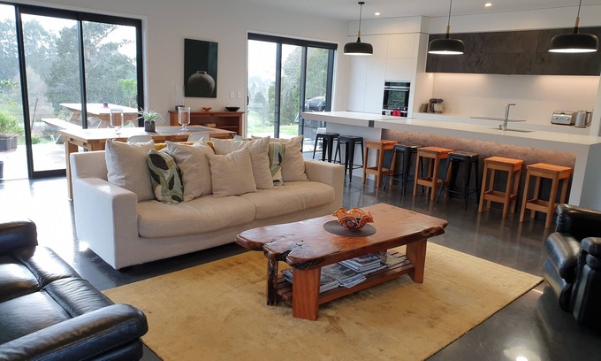 Hamurana House | Executive family house, private with stunning rural views close to Lake Rotoura