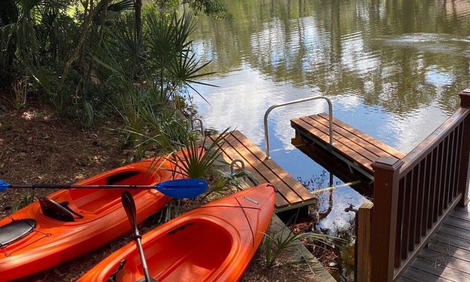 Palmetto Dunes House | Executive Palmetto Dunes lagoon home w/pool, spa, Peloton. 7 min walk to beach