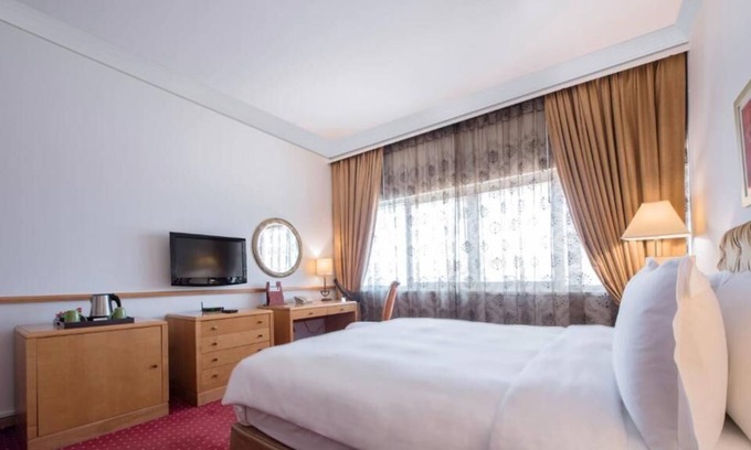 Abu Dhabi Apartment | Executive Suite Near Abu Dhabi Ladies Club.