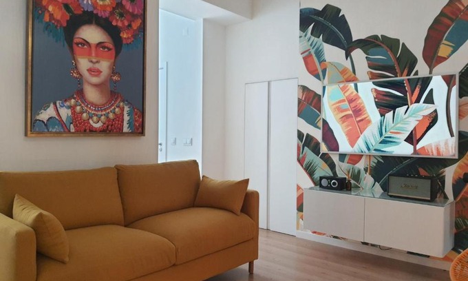 Linda-a-Velha Apartment | Exotic Fusion: Coffee & Radio