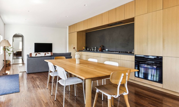 Silver Lake Condo | Experience Modern Luxury at Silverlake Waterfront