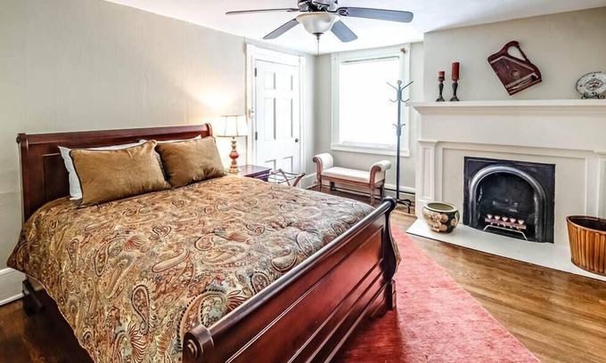 Tazewell House | Experience the luxurious Litz Suite at the historic Litz Mansion in Tazewell, VA