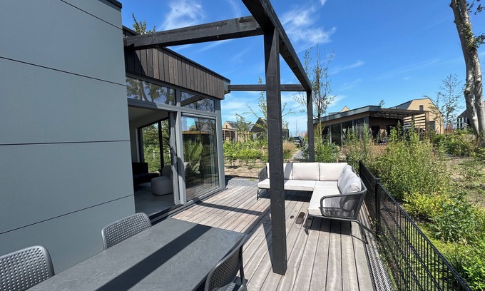 Enkhuizen House | Experience the luxury and comfort of Chalet Suydersee Huys No. 462