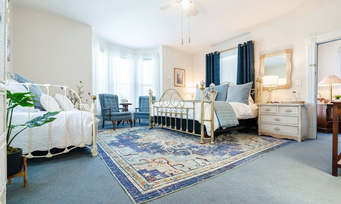 Marblehead Apartment | Experience Birding Season in Marblehead