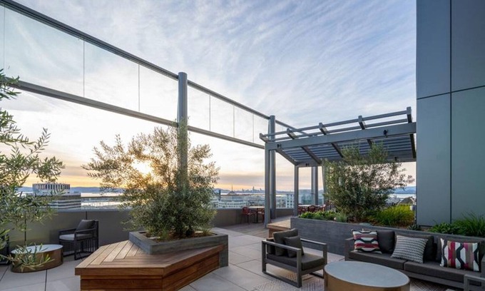 Downtown Oakland Apartment | Exquisite Oakland 1BR w/ AC, W/D, Sky Deck, next to BART, by Blueground
