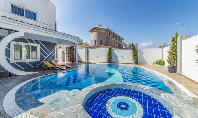 Kadriye Villa | Extraordinary Villa with Private Pool in Antalya