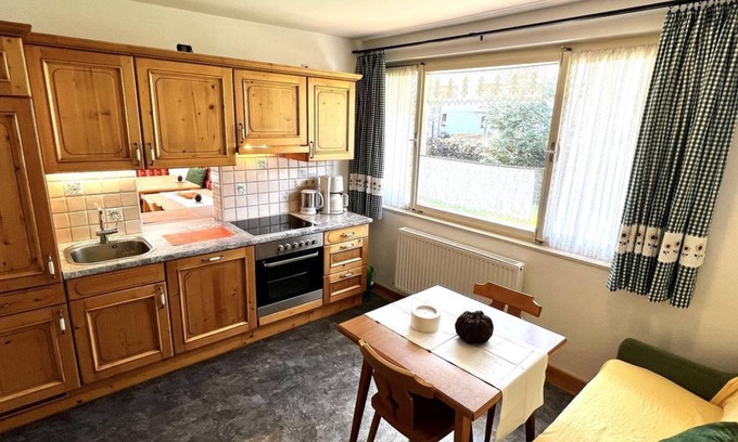 Kleinarl Apartment | Försterlisl holiday home - holiday home/4 or more bedrooms/bathroom, toilet