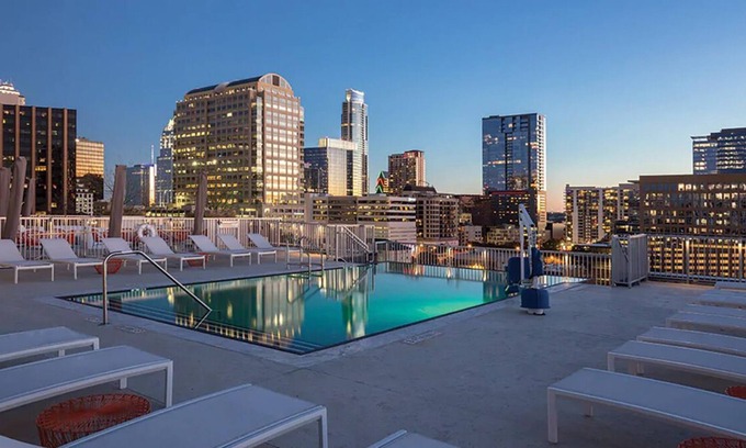 West End Resort | F1 Austin 2023 Resort Suite Downtown Austin.