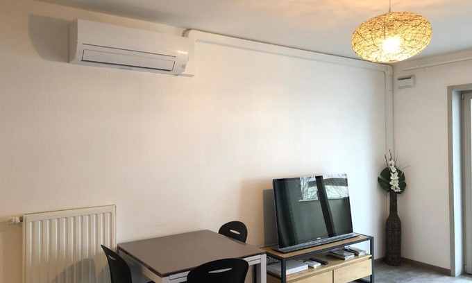 Neudorf Est Apartment | F2 côté UGC climatisé plein centre parking gratuit