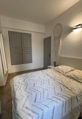 Le Beausset Apartment | Fabuleux Logement