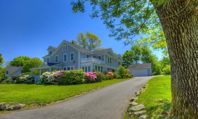 Barnstable House | FABULOUS 1760 COLONIAL WITH POOL*WALK TO BARNSTABLE VILLAGE*AVAILABILITY*