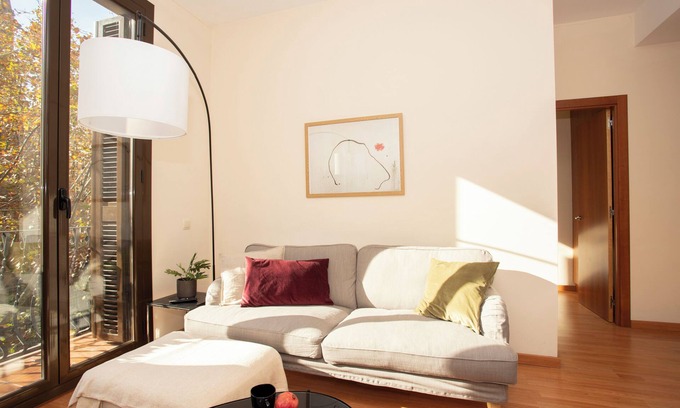 L'Antiga Esquerra de l'Eixample Apartment | Fabulous 2-Bedroom Apartment Eixample
