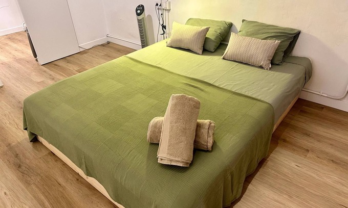 Barceloneta Apartment | Fabulous 2-bedroom apartment next to Barcelona Beach, Casino and Clubs