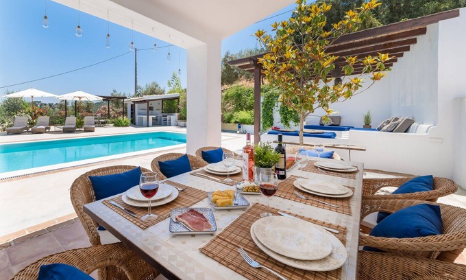 Loja Other | Fabulous house in Rural Andalucia for serious R&R