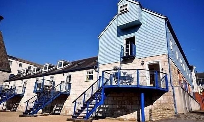Weymouth House | Fabulous House & Location! Just over the bridge to town and beach.