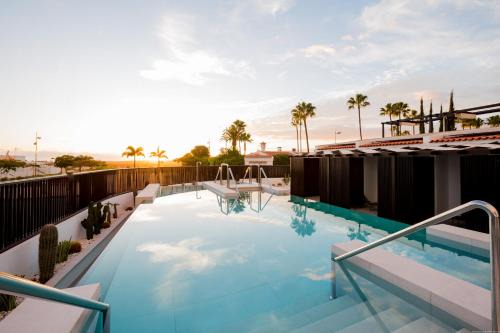 Maspalomas Hotel | Fahana - Gay Men Only