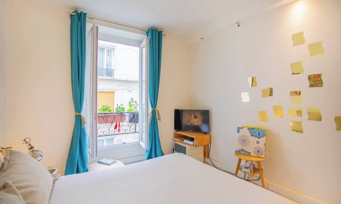 Quartier de Rochechouart Apartment | Faiderbe-Chaligny-1-Bed Apt, Sleeps 2