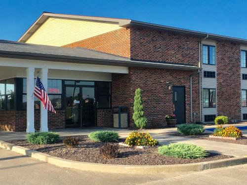 Monroe City Hotel | FairBridge Inn Express Monroe City