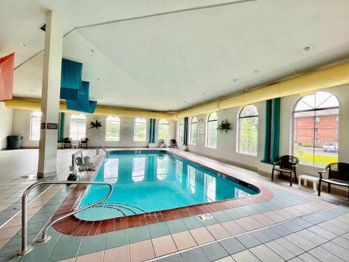 Fort Wayne Hotel | FairBridge Inn & Suites Fort Wayne