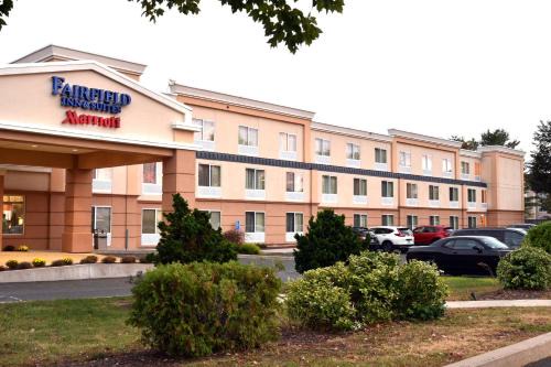 Windsor Locks Hotel | Fairfield Inn Hartford Airport