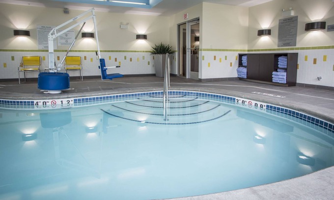 Waterloo Hotel | Fairfield Inn & Suites by Marriott Waterloo Cedar Falls