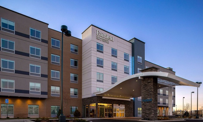 Gateway Hotel | Fairfield Inn & Suites by Marriott Denver Airport at Gateway Park