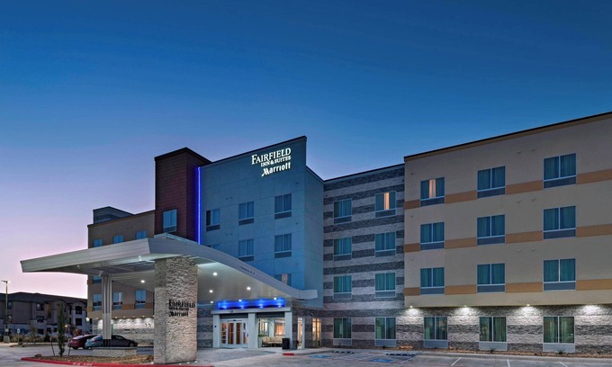 Buda Hotel | Fairfield Inn & Suites by Marriott Austin Buda