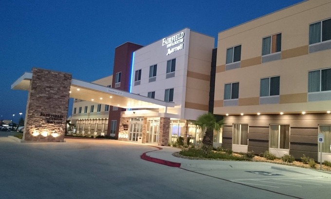 Cuero Hotel | Fairfield Inn & Suites Cuero