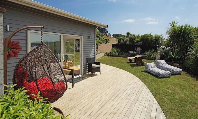 Palm Beach Apartment | Fairview Apartments - 2 Bedroom | Stay Waiheke