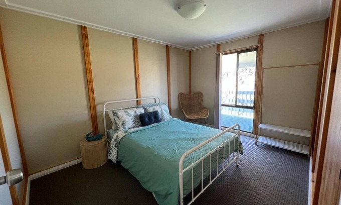 Falcon House | Falcon Beach cottage with ocean views