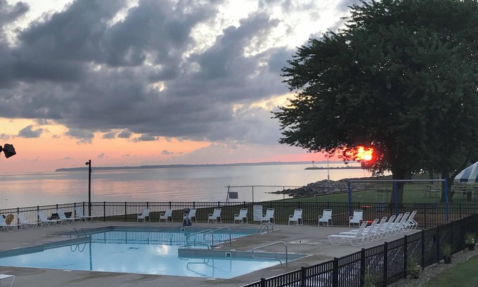 Port Clinton Condo | Fall events are happening now! Come enjoy the lake!