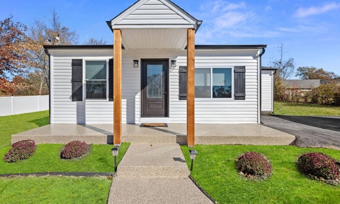 St. Charles Apartment | FALL SALE,Cozy 2BR Chalet, W/Hot Tub on 1.2 Private Acres!