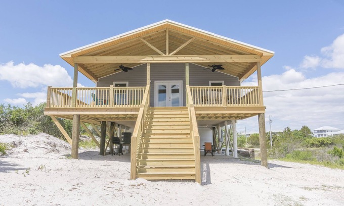 Surf Side Shores House | Fall sure is Fine at the Beach!⛱️🏝️☀️🐬 Golf Cart included!