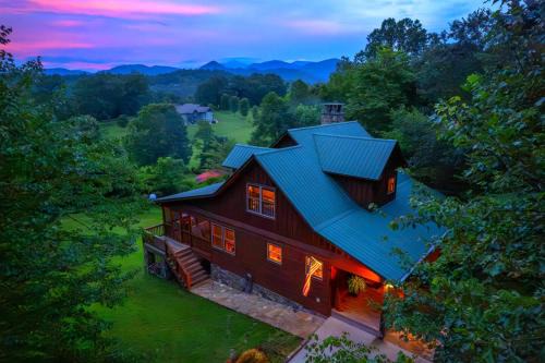 Sylva House | Fall25 Offhottubviewsfirepitwcu3minfamilies