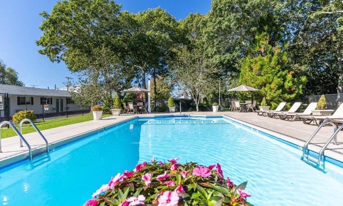 Falmouth Heights Hotel | Falmouth Heights Motor Lodge