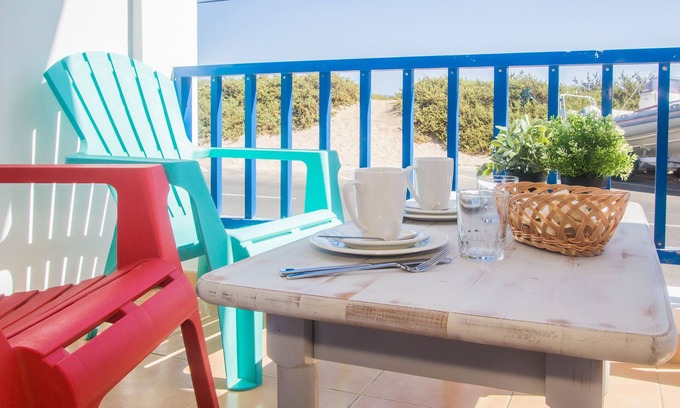 Caleta de Famara Apartment | Famara Views 3, best place for surf lovers