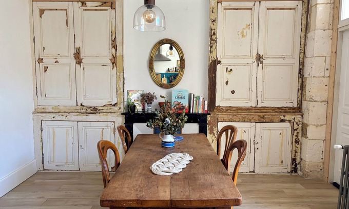 Rochefort House | Family artist's home downtown