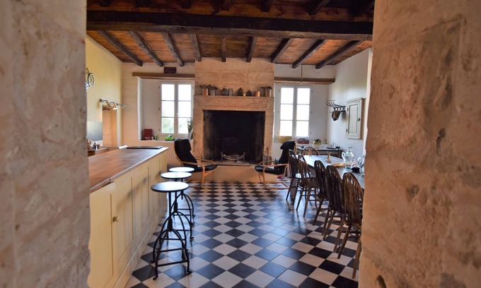 Vanxains Other | Family Farmhouse - Relaxing getaway with large private pool and spacious garden