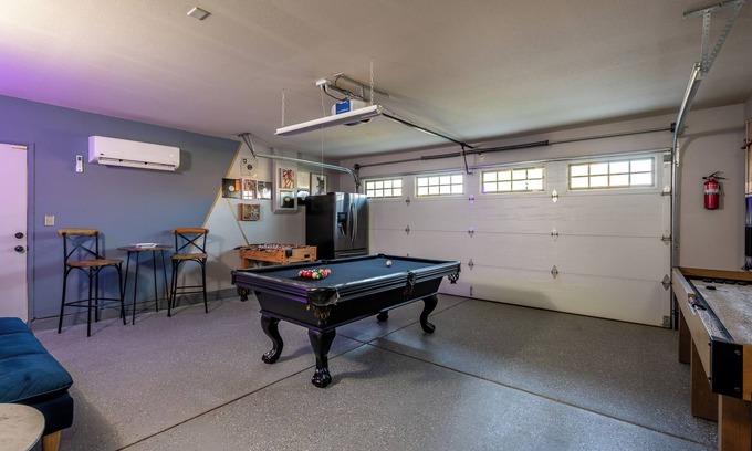 Coachella House | Family + Festival Ready + Pool Spa Game Room Tesla Charger