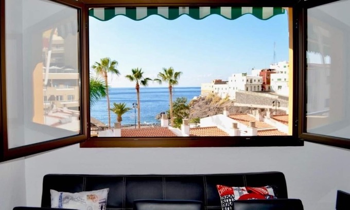 Puerto de Santiago Apartment | Family Flat with 3 bedrooms, 1 bathroom near ocean & Los Gigantes