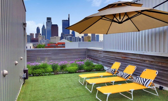 Fairmount Condo | Family Friendly Art Museum Gem with Private Roof Garden