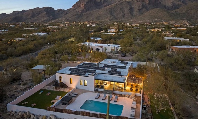 Coronado Foothills Estates House | Family Friendly | Foothills| 6 Bedrooms| Sleeps 24