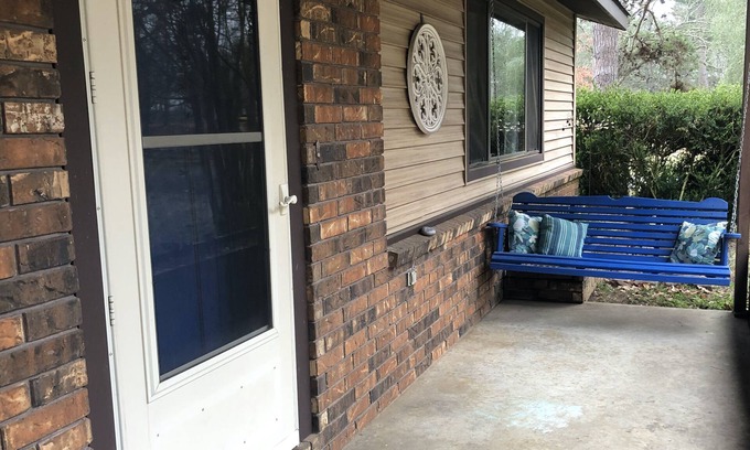 Heber Springs House | Family friendly home with easy lake access.