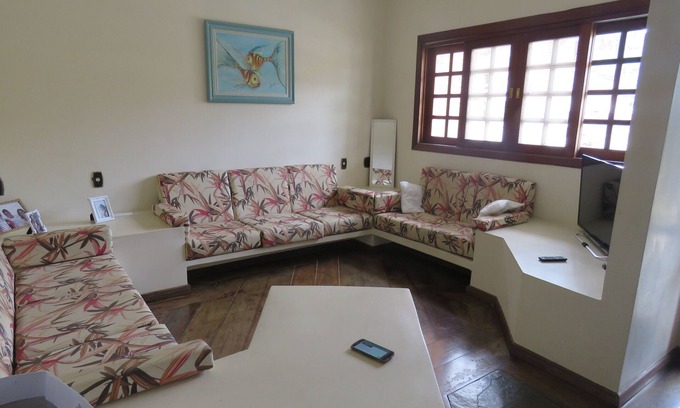 Guaruja Villa | Family-friendly house, 500 meters from Pernambuco Beach
